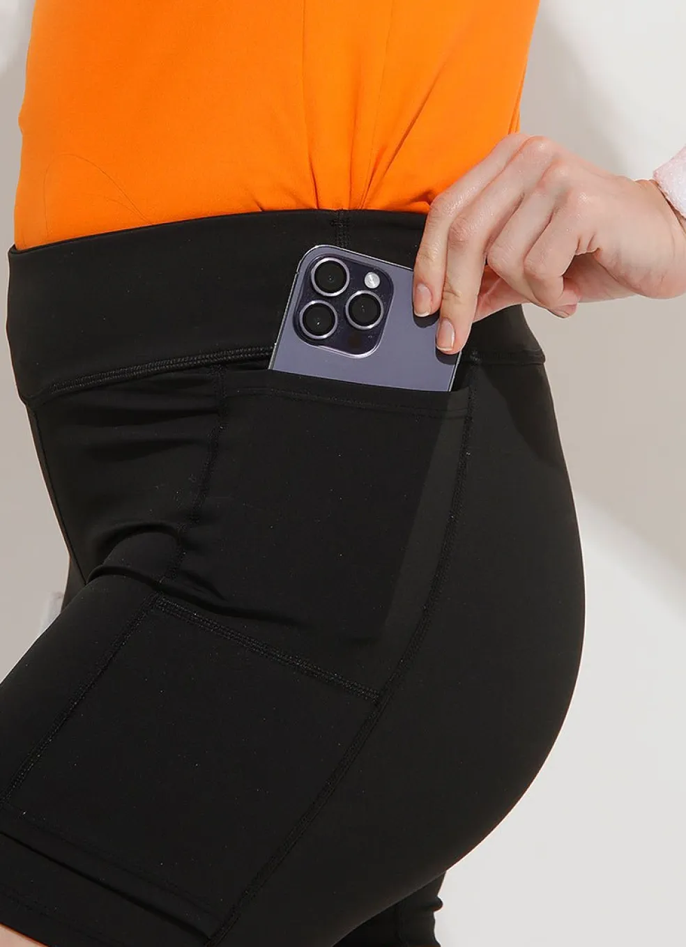 Set Short>Dona Jo Clearance